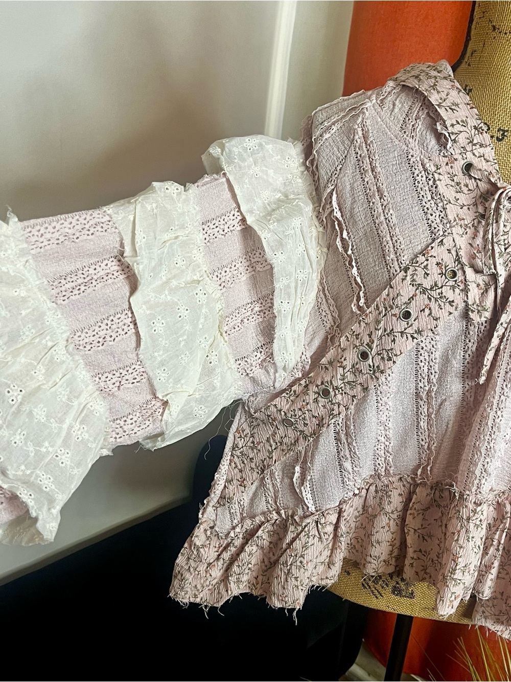POL Boho Ruffle Lace & Floral Hoodie Peasant Top - Picture 3 of 7